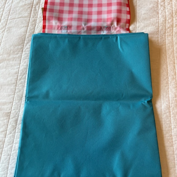 Picnic blanket (FREE w/Purchase) - Picture 3 of 7